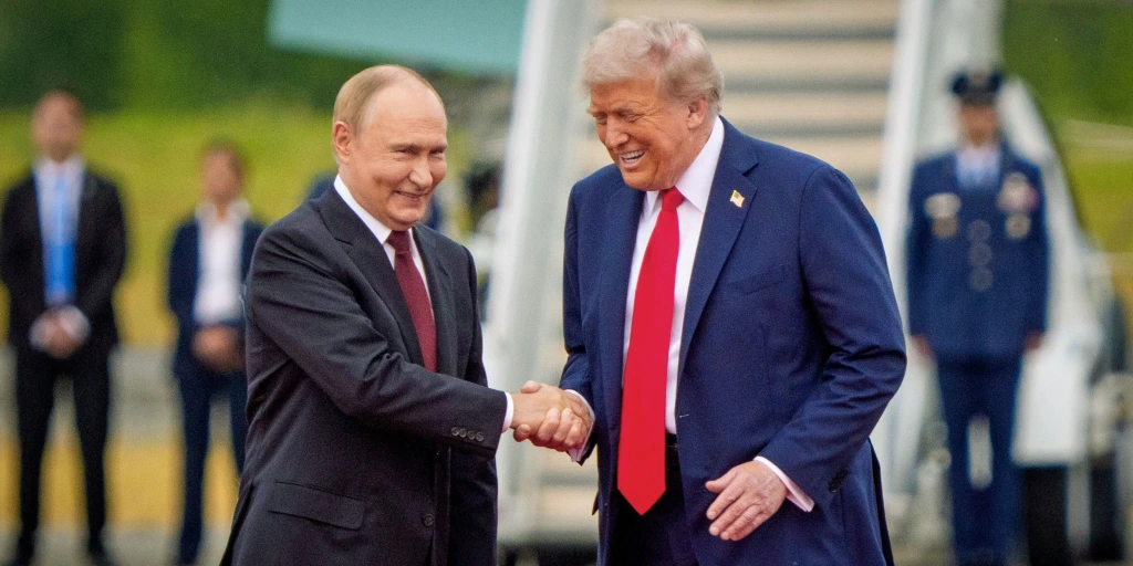 トランプ、プーチンとの会談で中国一帯一路に打撃を与える?ザンゲジュール回廊獲得の裏側とは (アゼルバイジャン、アルメニア、グローバル貿易、ロシア、イスラエル、トルコ、イラン、エネルギー) 3 250815 donald trump putin mn 1750 40903d